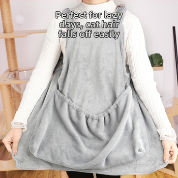 Η ποδιά γάτας Lu δεν αγγίζει τα μαλλιά κρατώντας τα ρούχα της γάτας που στάζουν τα πόδια, φθινόπωρο και χειμώνας, τεχνητό αντικείμενο γάτας Lu, ζεστό, επενδυμένο με φλις, αρκτικό φλις, κρατώντας τα ρούχα γάτας