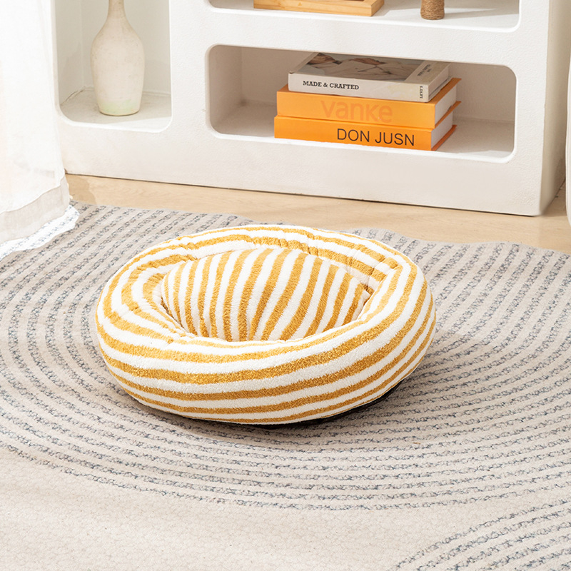 Горещо трансгранично котешко гнездо, гнездо тип черупка, полузатворено есенно и зимно полузатворено котешко гнездо, гнездо за кучета