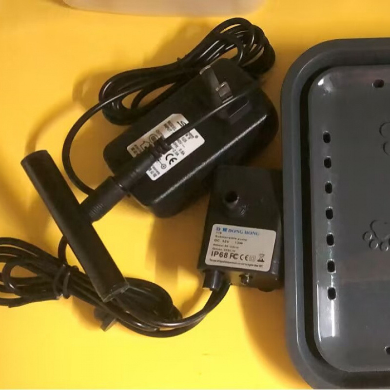 Augintinių vandens dozatorius Katės vandens dozatorius Įjungiamas automatinis filtras Cirkuliacinis vandens aparatas Didelės talpos išmanusis vandens dozatorius