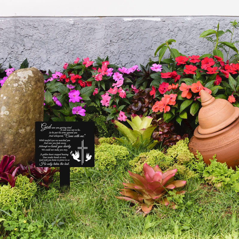 Tarpvalstybiniai nauji produktai, atminimo krūvos ženklas, lauko kiemas, juoda užuojauta, sodo drugelis, dekoracija, dovanų kapinės, atminimo krūva