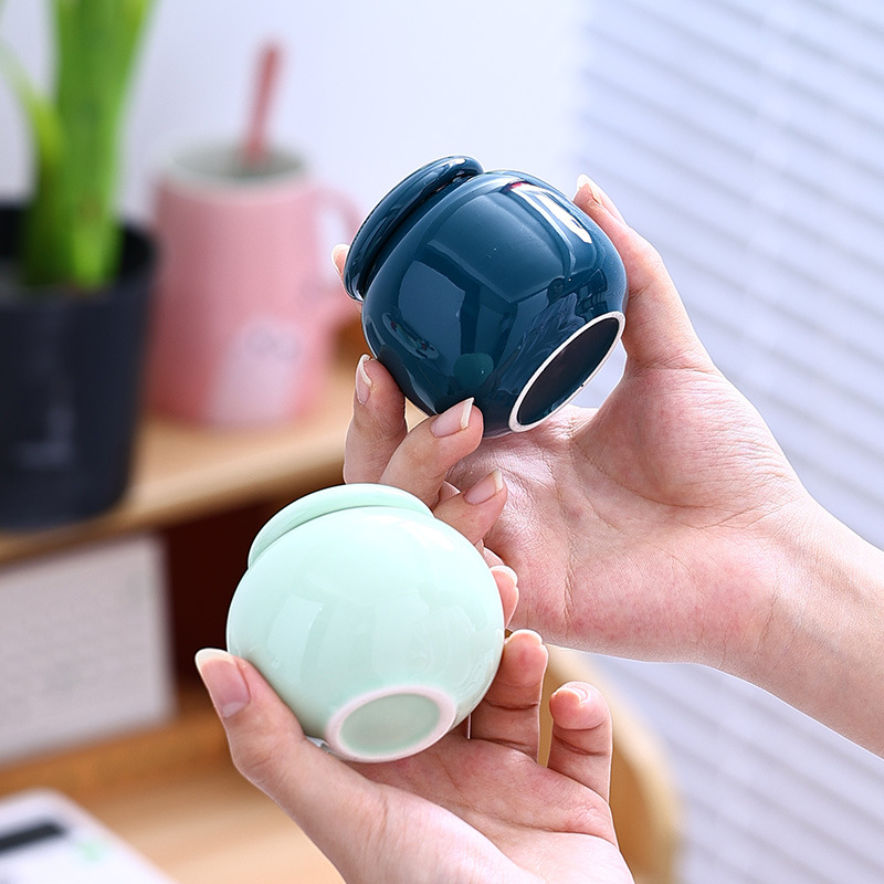 Heyi pot, lihtne värske väike teekann, lõhnav pulber, lõhnapillid, safran, keraamiline suletud pott, marjarohelise tee säilituspott