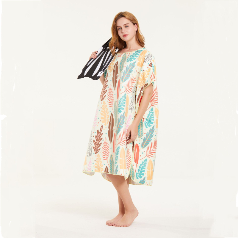 Didmeninė prekyba dvipusiu aksominiu, greitai džiūstančiu, suaugusiems skirtu, spausdintu vonios rankšluosčiu, sugeriančiu chalatu, keičiamu paplūdimio chalatu.