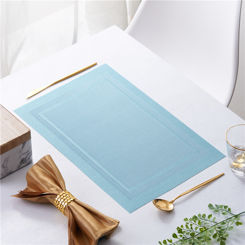 Pārrobežu noliktavā pieejams Teslin Western galda paliktnis, PVC izolēts galda paliktnis, taisnstūrveida, vienkāršs, mājsaimniecības vienreizlietojamais šķīvju paliktnis