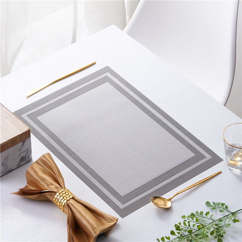 Pārrobežu noliktavā pieejams Teslin Western galda paliktnis, PVC izolēts galda paliktnis, taisnstūrveida, vienkāršs, mājsaimniecības vienreizlietojamais šķīvju paliktnis