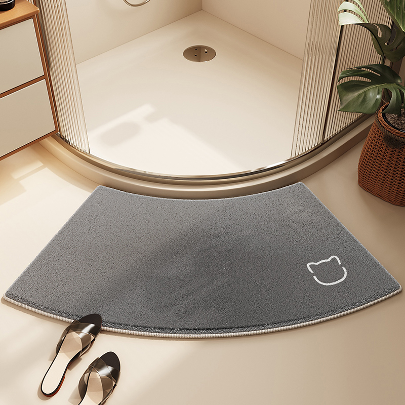 Išlenktas vonios kambario kilimėlis, neslystantis, stipriai sugeriantis kilimas, dušo kambarys, vėduoklės formos, pusapvalis, diatomų purvas, greitai džiūstantis pėdų kilimėlis