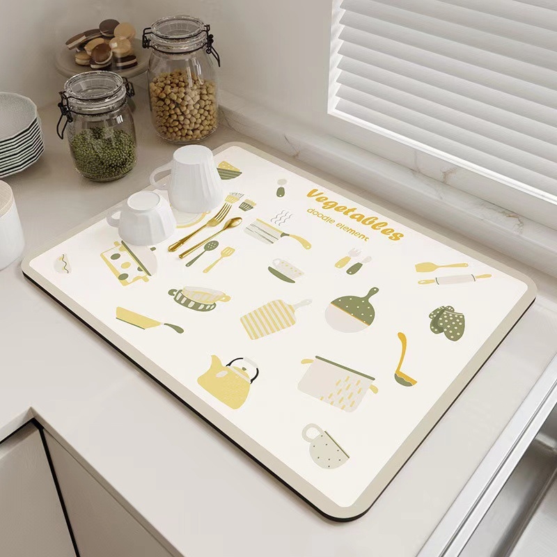 Atsitiktinis grynos spalvos diatomų purvo drenažo kilimėlis, indų džiovinimo kilimėlis, valgomojo stalo reikmenys, izoliuotas, aukštai temperatūrai atsparus kilimėlis, arbatos puodelio sugeriamasis kilimėlis