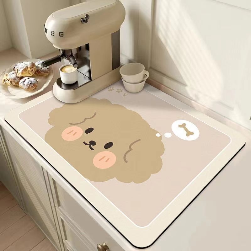 Atsitiktinis grynos spalvos diatomų purvo drenažo kilimėlis, indų džiovinimo kilimėlis, valgomojo stalo reikmenys, izoliuotas, aukštai temperatūrai atsparus kilimėlis, arbatos puodelio sugeriamasis kilimėlis