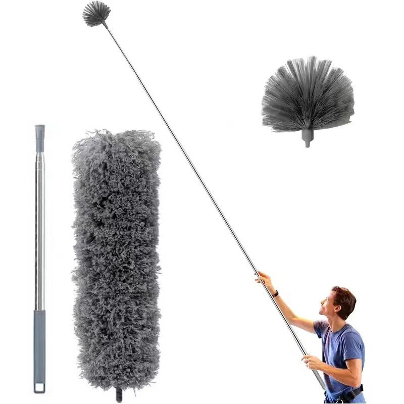 Ištraukiama stogo lubų šluota, voratinklio namų apyvokos reikmuo su kampiniu šepečiu, valonti lubų ventiliatoriaus dulkių surinktuvą, prailginta dulkių siurblio šepečiu