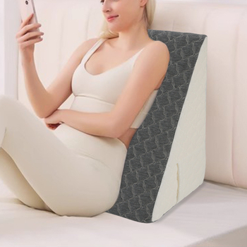 Trikampė pagalvėlė lovai, juosmens pagalvėlė biurui, juosmens pagalvėlė, sėdynė, sėdimoji vieta, artefaktas, juosmens pagalvėlė, atlošo pagalvėlė