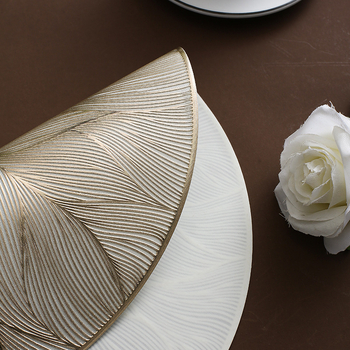 Pārrobežu karsti pārdodams ziedu PVC karstās štancēšanas rietumu galda paklājiņš mazgājams eļļas necaurlaidīgs izolācijas paklājiņš skandināvu stila mājas galda paklājiņš