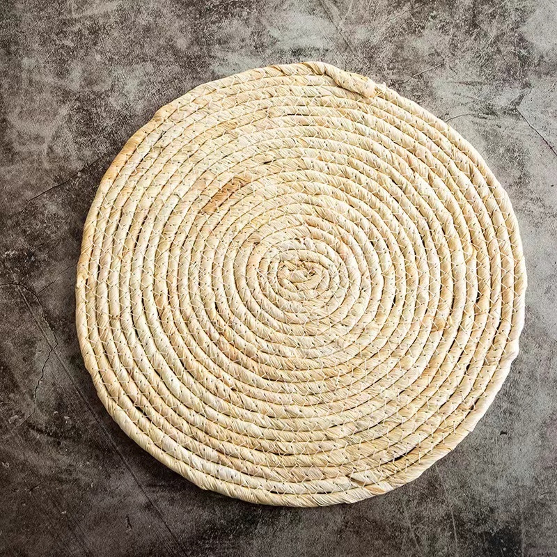 Pārrobežu Amazon Home rokām austs pretapplaucēšanās japāņu stila kukurūzas ādas paklājiņš tējas krūzes siltumizolācijas paklājiņš bļodas paklājiņš