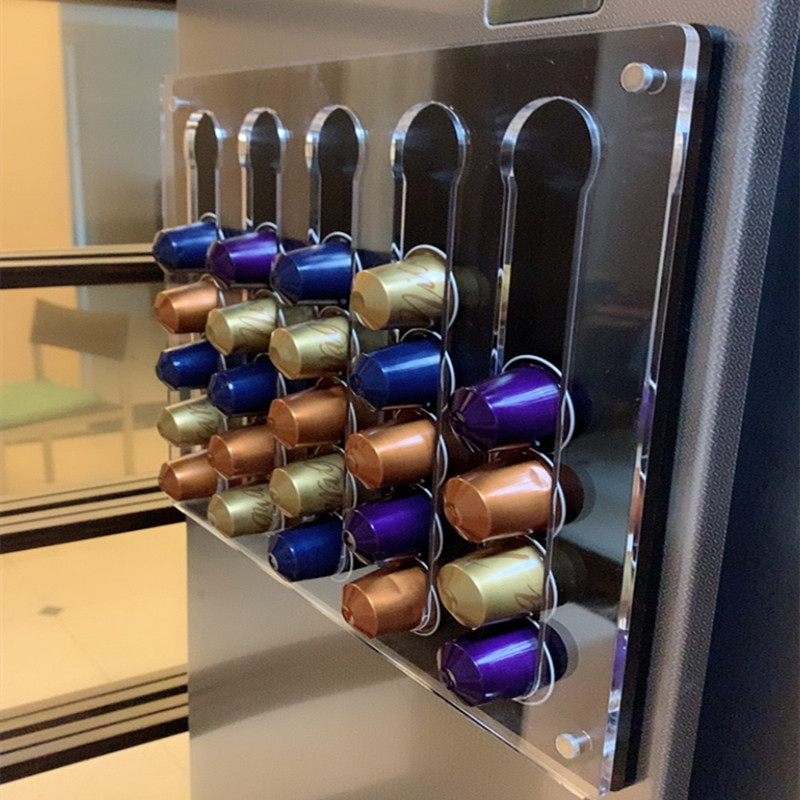 Piiriülene uue toote kapsli kohvi hoiustamise vitriin seinale riputatav akrüülist kontoribaari kohvipoe tarvikud