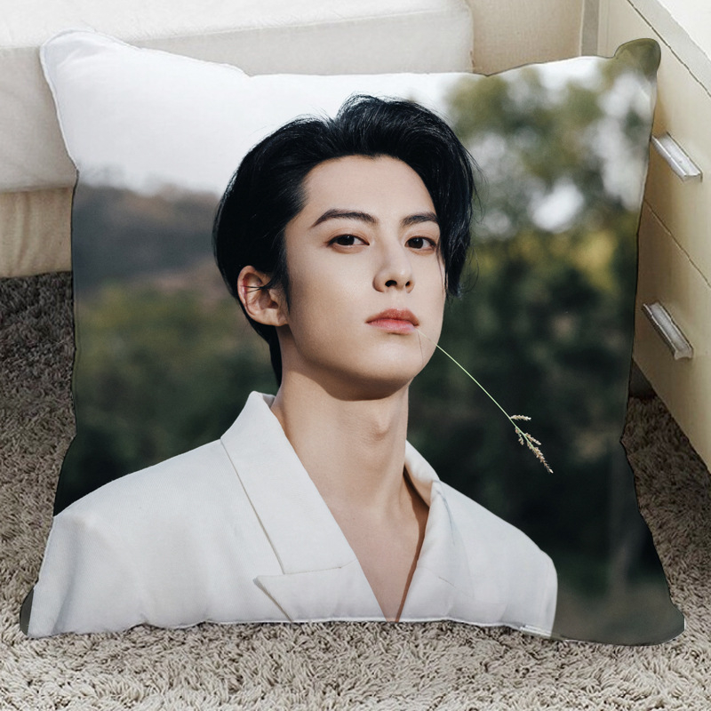 Wang Hedi kaimynystėje bus pagaminta rytietiška Qingcang Yu Shuxin maža orchidėjų lėlė, kūrybinga dovanų pagalvėlė