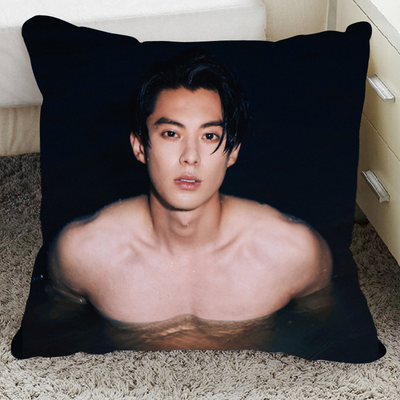 Wang Hedi kaimynystėje bus pagaminta rytietiška Qingcang Yu Shuxin maža orchidėjų lėlė, kūrybinga dovanų pagalvėlė