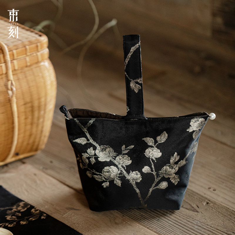 Rankų darbo žakardo brokato arbatos rinkinio maišelis su vienu indeliu ir dviem puodeliais, nešiojamas kung fu arbatos laikymo maišelis, rankinis medžiaginis maišelis