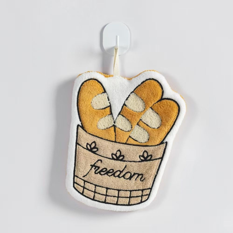 Nosinaitė, rankšluostis, pakabinamas virtuvės šviestuvas, prabangus tualetas, vaikiškas sugeriantis rankšluostis, drėgnas ir sausas