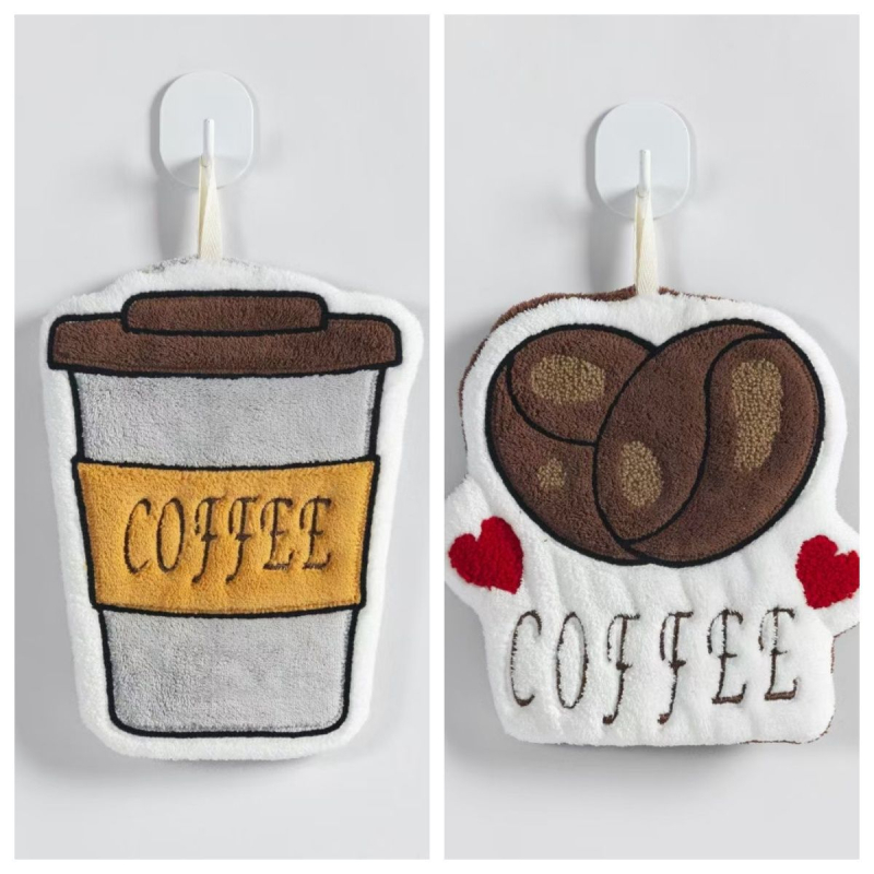 Nosinaitė, rankšluostis, pakabinamas virtuvės šviestuvas, prabangus tualetas, vaikiškas sugeriantis rankšluostis, drėgnas ir sausas