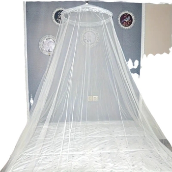 Piiriülene rippuv printsessitelgi krüptimine üliõpilaste ühiselamu kuplitelgi sääsepõrandatüüpi voodikardina sääsevõrk laos põlvkonnas