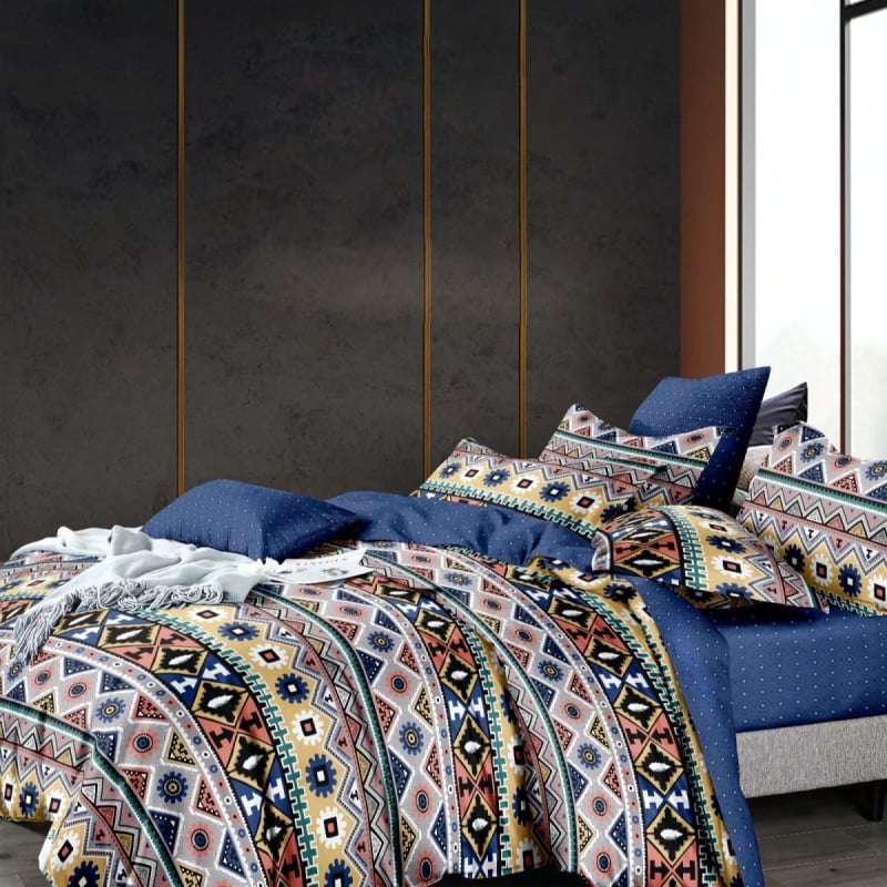 Sieninis kodas su rankomis tapytu gėlių raštu, pagalvės užvalkalas, dviejų arba trijų dalių antklodės užvalkalas, gali būti siunčiamas mišrios partijos vardu.