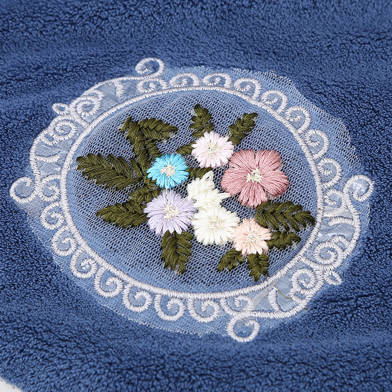 Lilledega tikandiga rätik lihtne pehme imav rätik tehase hulgimüük paar pehme mugav täiskasvanute näorätik