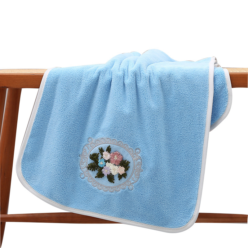 Lilledega tikandiga rätik lihtne pehme imav rätik tehase hulgimüük paar pehme mugav täiskasvanute näorätik