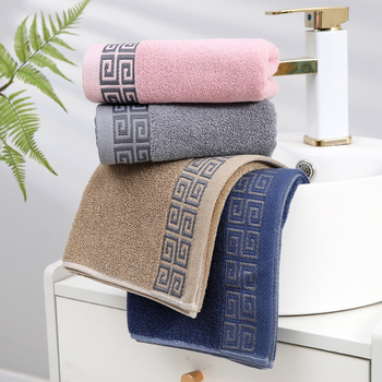 Didmeninė prekyba medvilniniais buitiniais rankšluosčiais, minkštais, sugeriančiais suaugusiųjų veido rankšluosčiais, dovanų rankšluosčiais