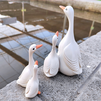 Didelė balta žąsis, maža vientisa antis, kiemo sodas, žuvų tvenkinys, alpinariumas, gėlių vazonas, bonsai, kraštovaizdžio dekoracija, mikro peizažas, maži papuošalai