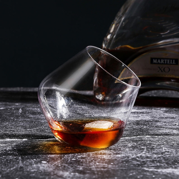 Εργοστάσιο μπαρ ποτήρι ουίσκι ποτά ποτήρι νυχτερινό κέντρο προσωπικότητα διαμάντι ποτήρι κοκτέιλ δημιουργικό ποτήρι κούνημα