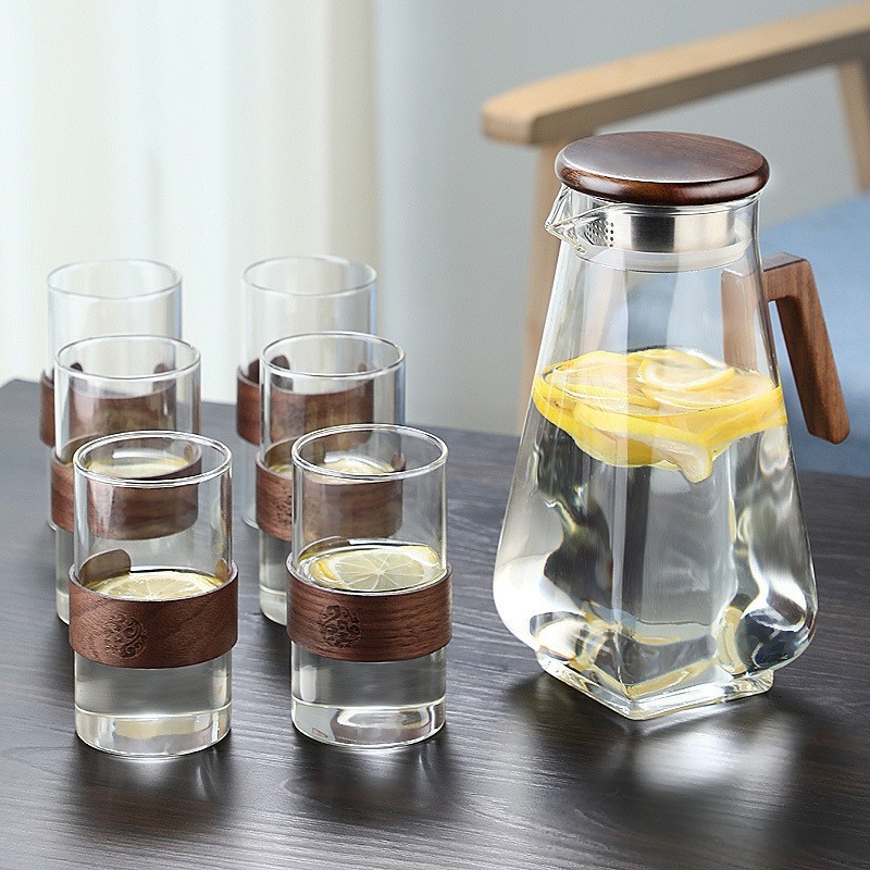 Prabangaus stiliaus stiklinių ąsočių rinkinys namams su rankena įkurtuvėms