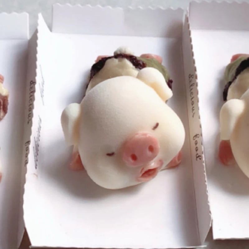 Täienda 3D võrgust punase huulepulgaga sea Shapi koerakoogi vahu silikoonvormi loomaželee jäätise näpuotsaga vormi