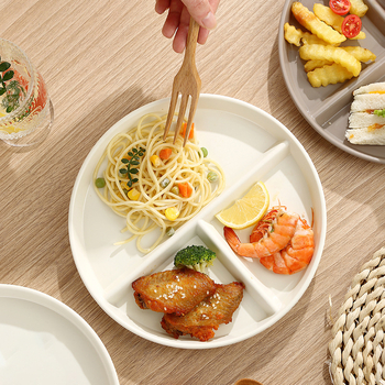 Plastmasas trīs nodalījumu taukus samazinošs krējuma stila augstas vērtības mājsaimniecības vakariņu šķīvis, komerciāls apaļa nodalījuma vakariņu šķīvis brokastīm