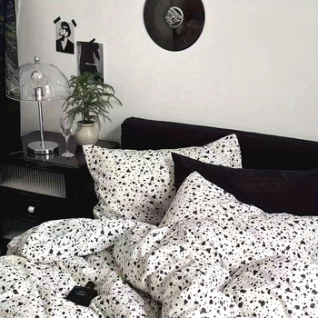 Korėjietiško stiliaus modernus paprastas keturių dalių patalynės komplektas, patobulintas nišinis antklodės užvalkalas, studentų bendrabučio trijų dalių komplektas