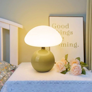 Grybų formos stalinė lempa, kreminio stiliaus, akių apsauga, miegamojo naktinė lempa, paprasta, moderni, šilta, berniukų ir mergaičių kambario atmosfera, maža nakties lempa