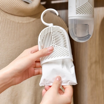 Pakabinama sausinimo dėžė Studentų bendrabučio spintos drėgmės sugėrimo maišelis Drėgmei atsparus, pelėsiui atsparus kalcio chlorido daugkartinio naudojimo sausiklis