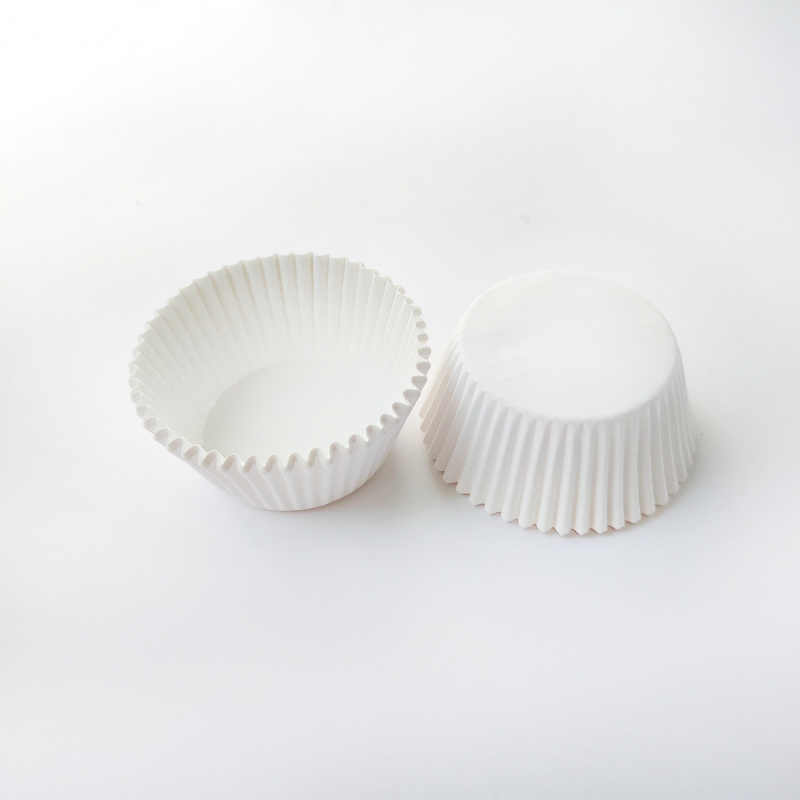 100 pakki peolaua magustoidulauda valget värvi õlikindlaid koogivormi küpsetuspaberist lumekoristusmasinaid