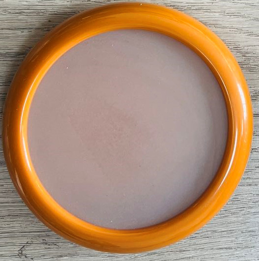 Köögis läbipaistva kile säilituskarbi külmkapi puu- ja köögiviljade pooleks lõigatud sügavkülmiku hoiukarp köögiviljade hoiukasti hulgimüük