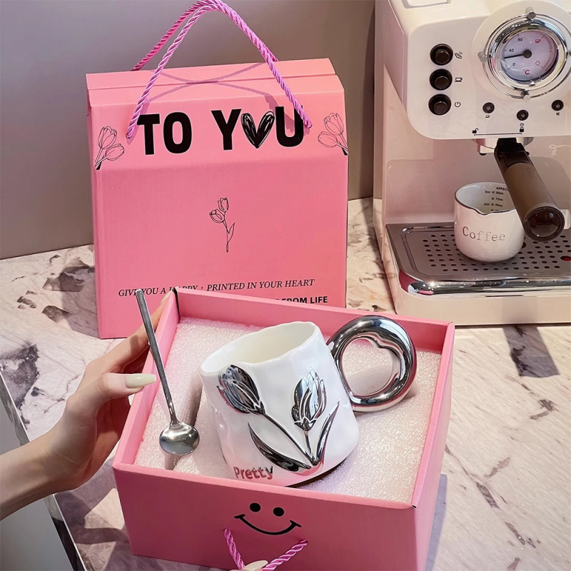 Чаша за кафе Tulip, висок клас, изящна керамична чаша за двойка, домакинска чаша за вода, 2024, нова дамска, с висока стойност