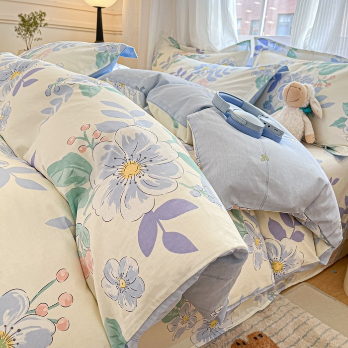 Šviežia 60 medvilnės keturių dalių medvilninė trijų dalių patalynė, nauja „Four Seasons“ didelio tankio paklodė su guma, skirta studentų bendrabučiui.