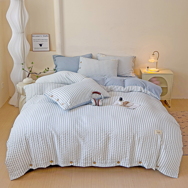 Japoniško stiliaus nemagintų sagų stiliaus skalbtos medvilnės keturių dalių lovos komplektas su dryžuotu lovatiesės užvalkalu, paklodė, studentų bendrabučio paprastas trijų dalių komplektas