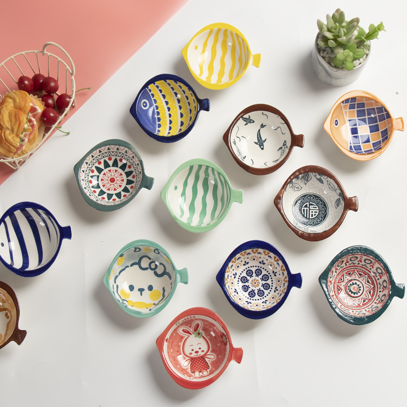 Japoniško bohemiško stiliaus etninio stiliaus rankomis dažyti po glazūra spalvoti užkandžių indai, kūrybiško rašto, interneto šventės padažo indas