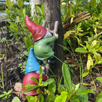 Tarpvalstybiniai nauji animaciniai laiptų laipiojimo nykštukai, baltos barzdos nykštukai, dervos amatų papuošalai, parduodami didmeninėje prekyboje