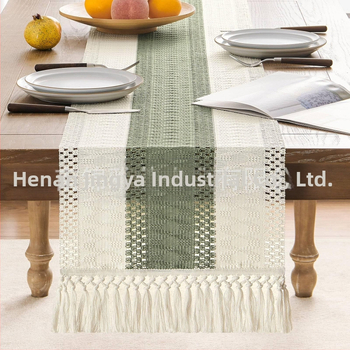 „Amazon“ stalo vėliavėlė, medvilnės ir lino juostelėmis, susiūta dviejų spalvų austais kutais, be pastoracinės kaimiškos staltiesės gamintojų tiekiama