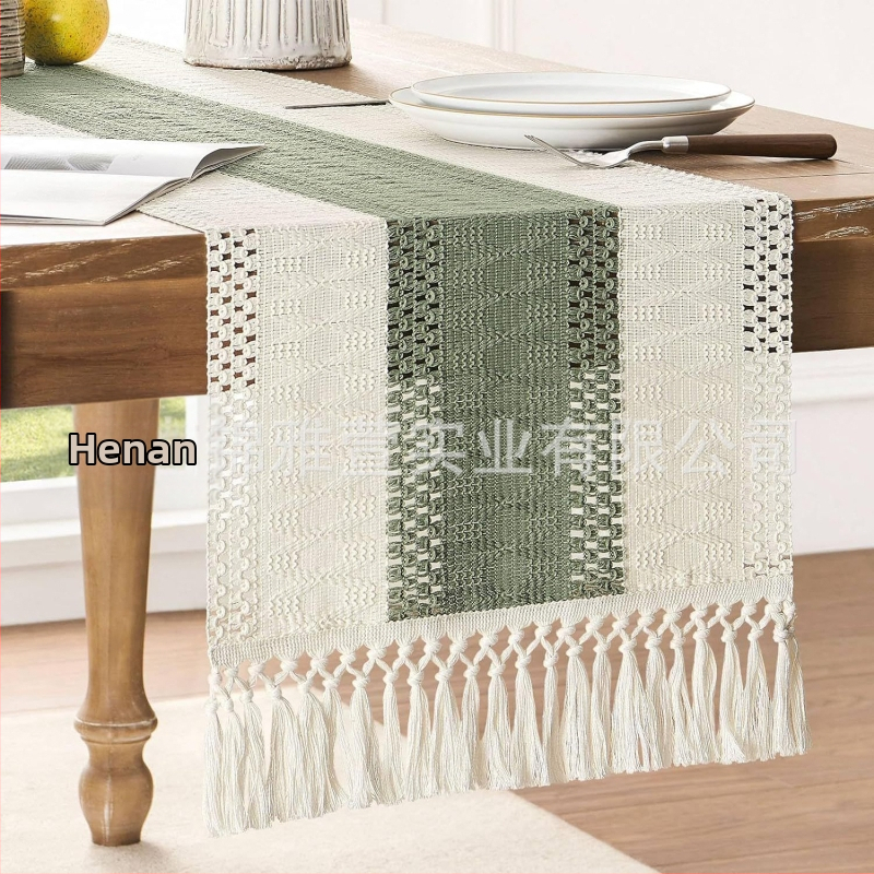 „Amazon“ stalo vėliavėlė, medvilnės ir lino juostelėmis, susiūta dviejų spalvų austais kutais, be pastoracinės kaimiškos staltiesės gamintojų tiekiama