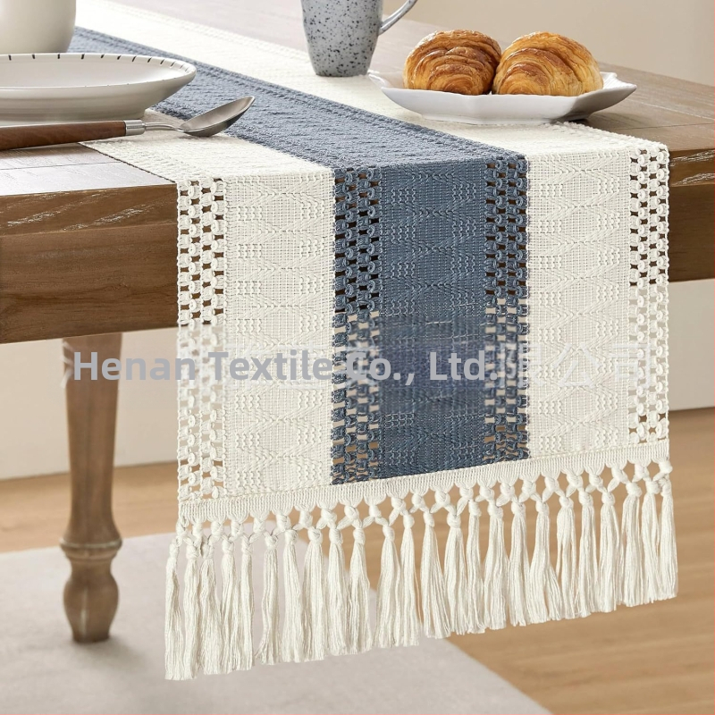 „Amazon“ stalo vėliavėlė, medvilnės ir lino juostelėmis, susiūta dviejų spalvų austais kutais, be pastoracinės kaimiškos staltiesės gamintojų tiekiama