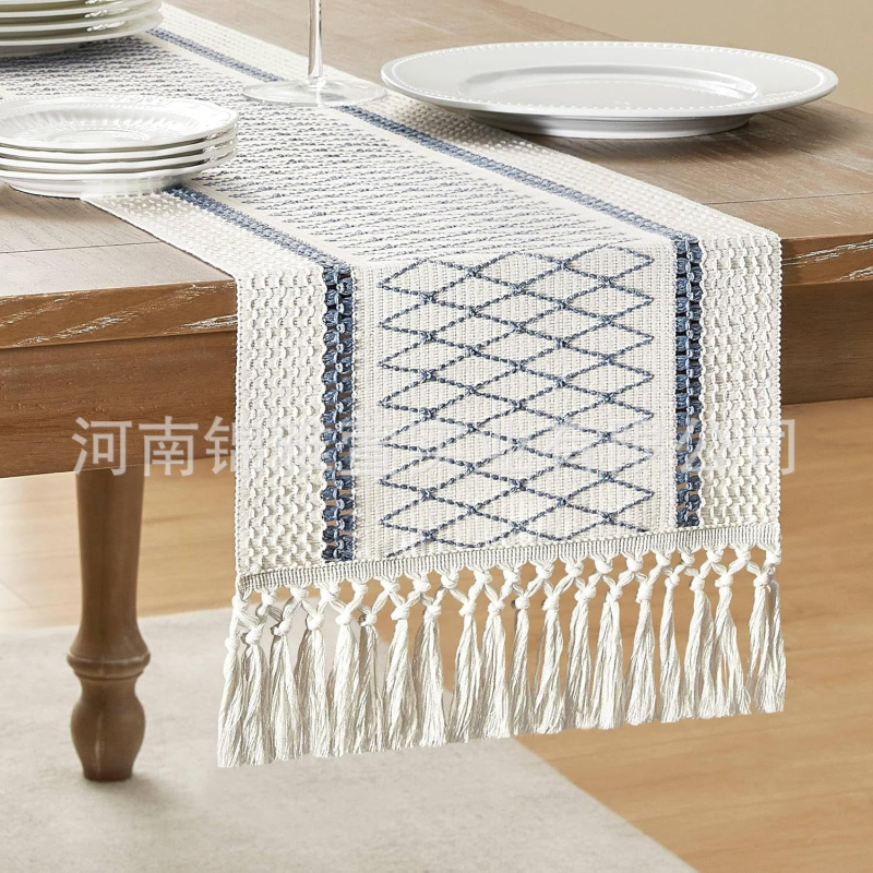 „Amazon“ stalo vėliavėlė, medvilnės ir lino juostelėmis, susiūta dviejų spalvų austais kutais, be pastoracinės kaimiškos staltiesės gamintojų tiekiama