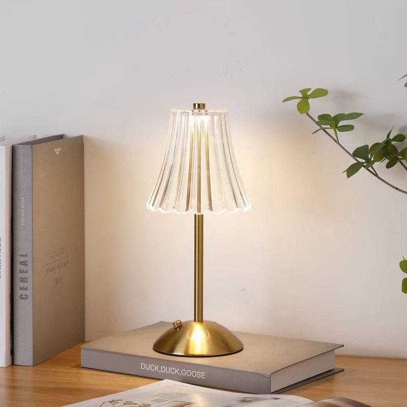 Vrhunska stolna lampa za spavaću sobu, noćna lampa, luksuzna noćna lampa za glavnu spavaću sobu, punjiva noćna lampa, kristalna retro atmosferska lampa