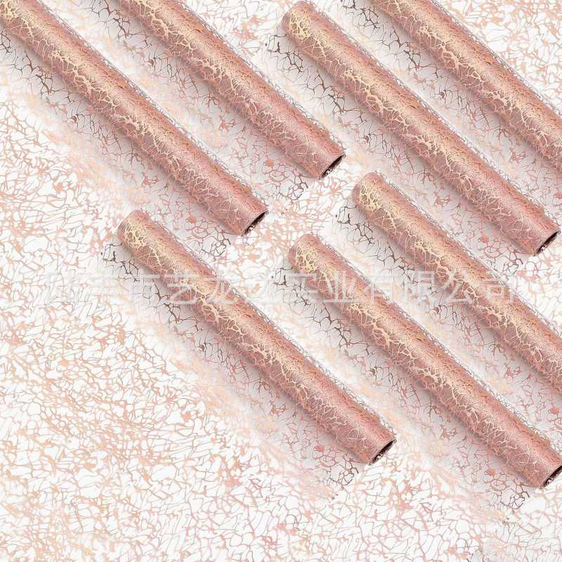 Iškraipytas tinklelio bronzinis kalėdinis vestuvių stalo takelis, gėlių pakavimas, „pasidaryk pats“ rankų darbo vakarienės pokylių dekoravimas