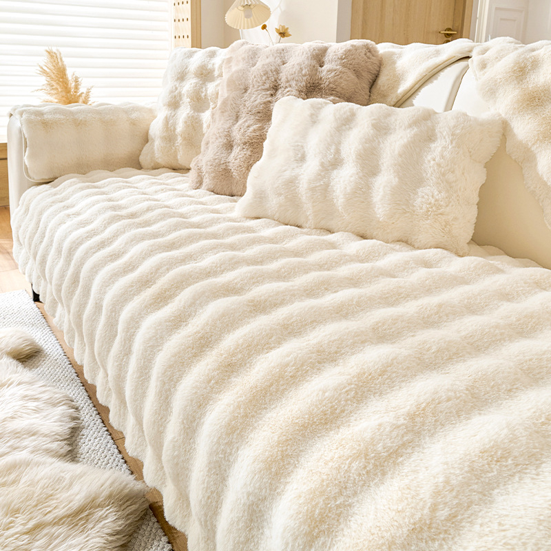 Заешко кадифено интернет популярно възглавничка за диван Зимна удебелена плюшена възглавница Неплъзгаща се кожена калъфка за диван Есен и зима Нова платнена кърпа