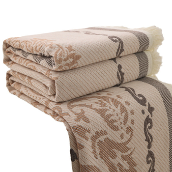 Tarpvalstybinis grynos medvilnės kutais margintas marlės rankšluostis, grynos medvilnės pynių užvalkalas, viengulė dvigulė lova, daugiafunkcis sofos marlės užklotas, antklodė