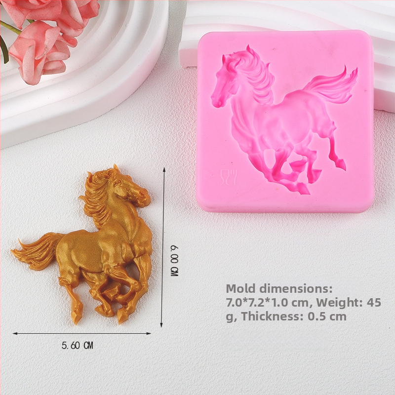Zirgu kara zirgu folijas silikona veidne zirgu seglu šokolādes kūkas veidne īpaši viegls māla cepšanas piederums